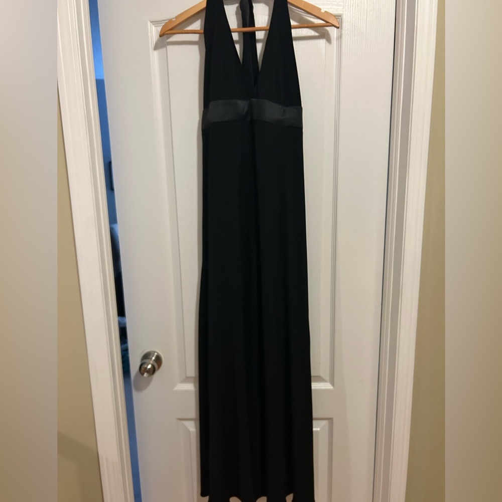 Elegant Black Maxi Dress